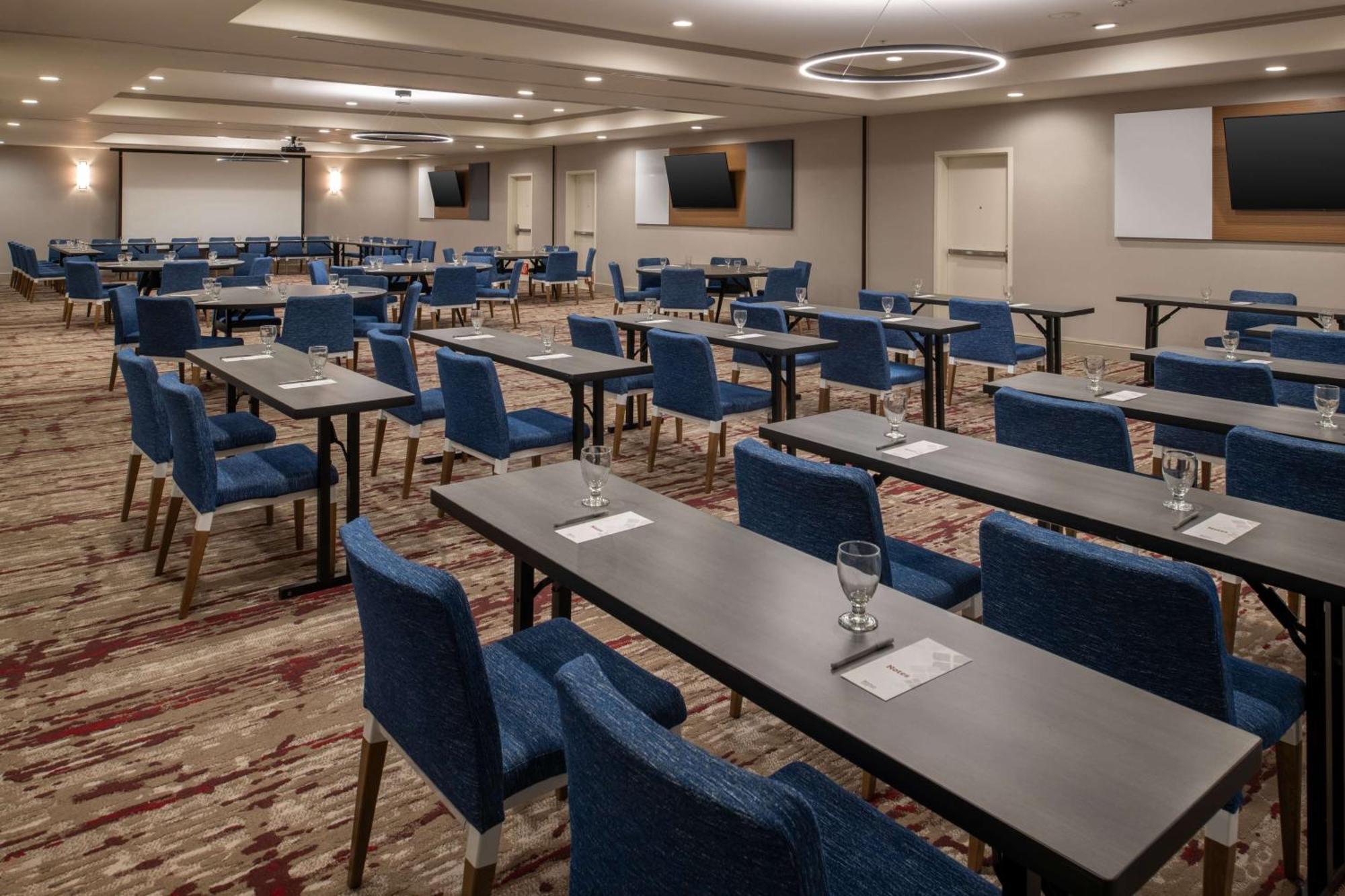 Hilton Garden Hotel Fontana