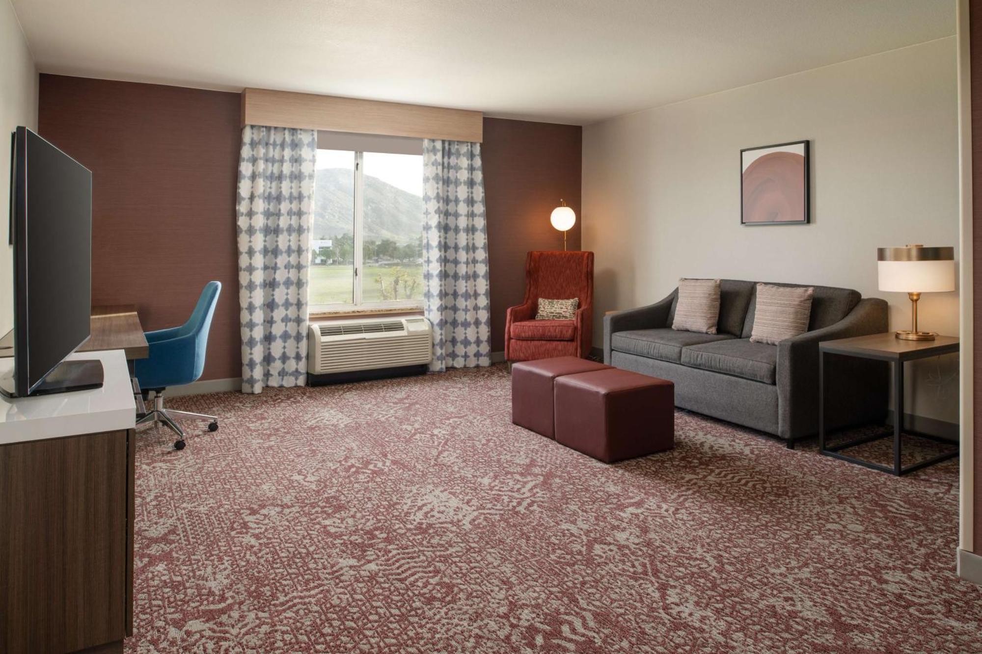Hilton Garden 3* Fontana