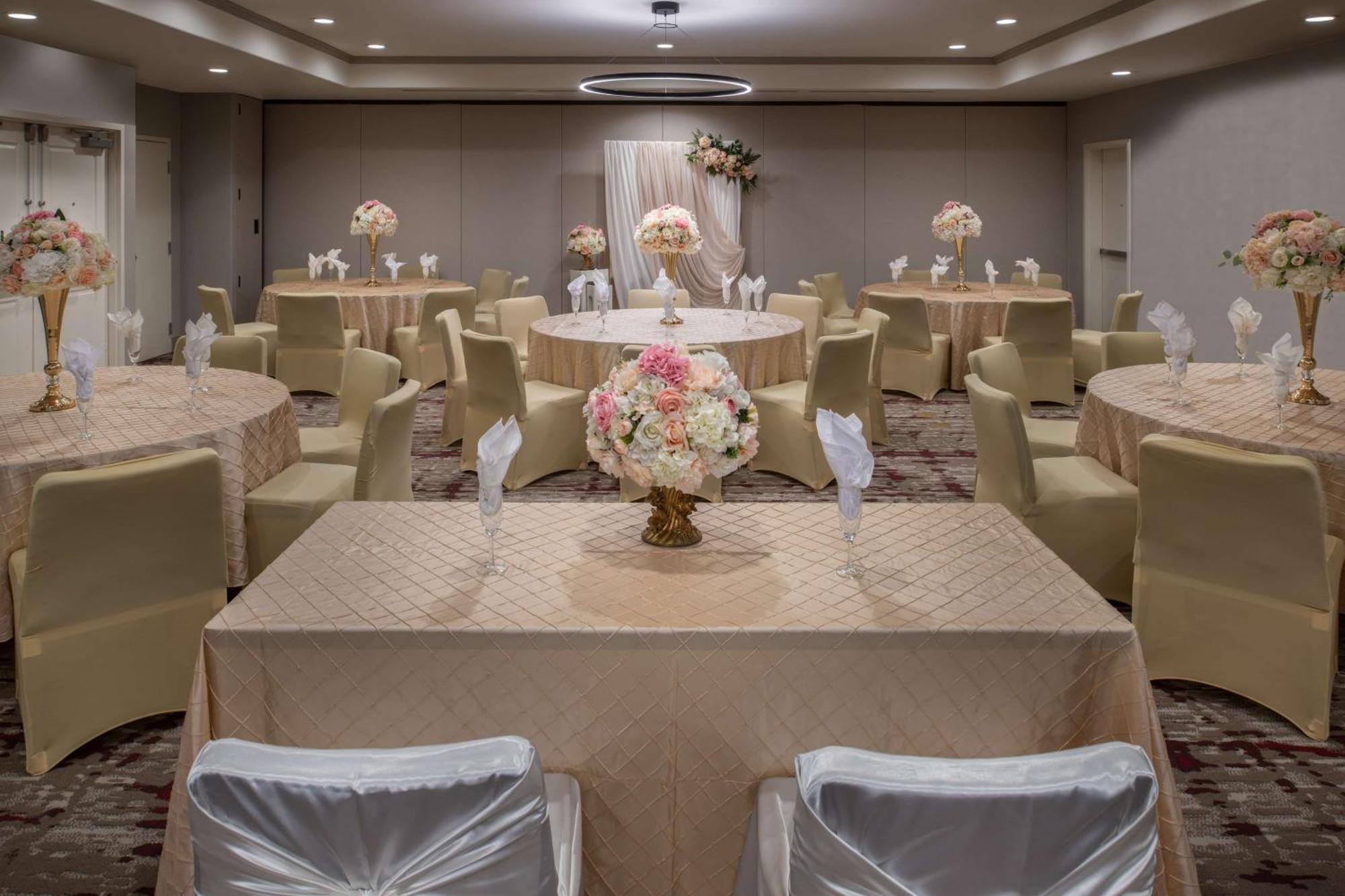 Hotel Hilton Garden Fontana