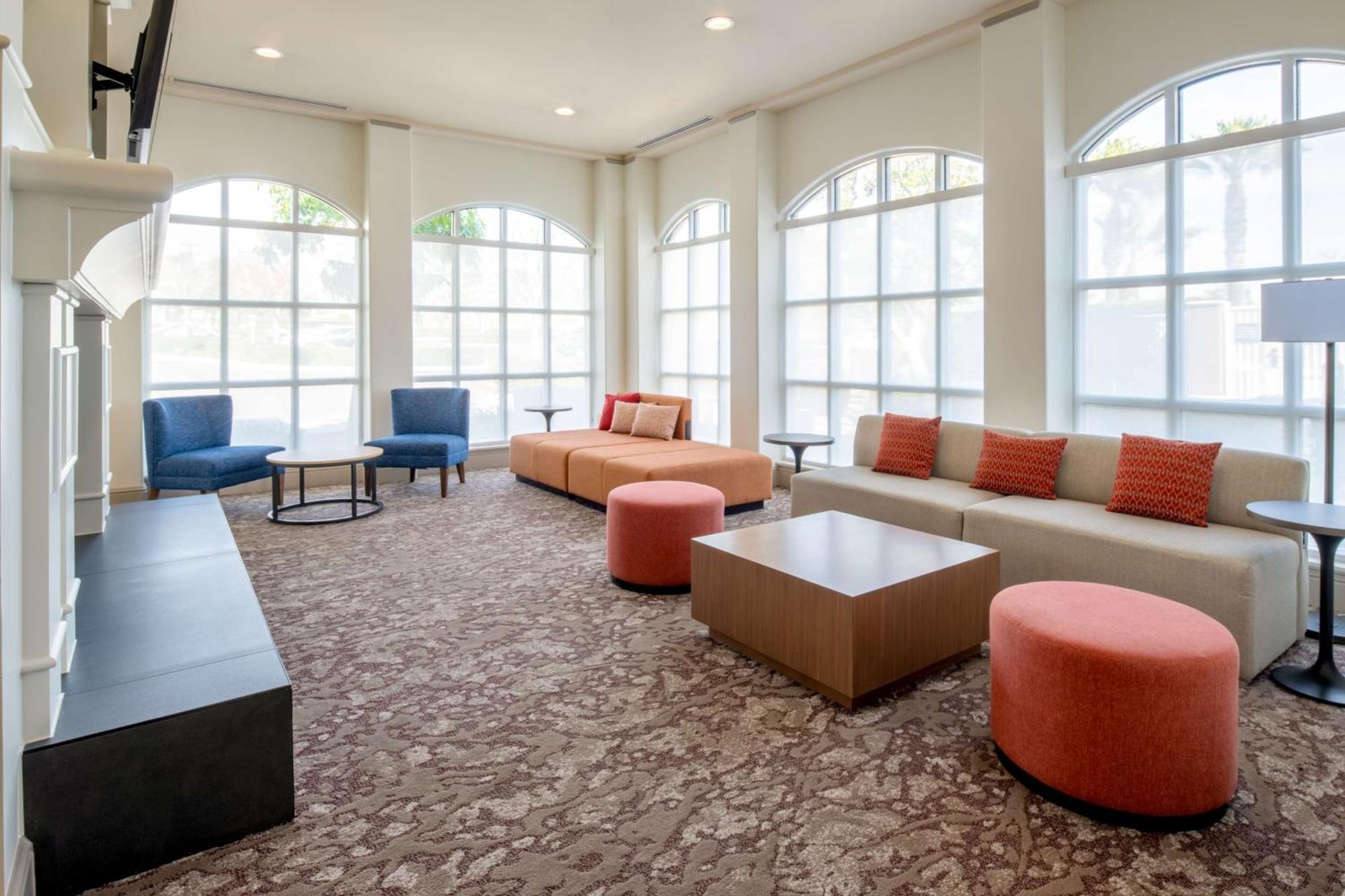 Hilton Garden 3*