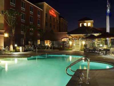 Hilton Garden 3* Fontana