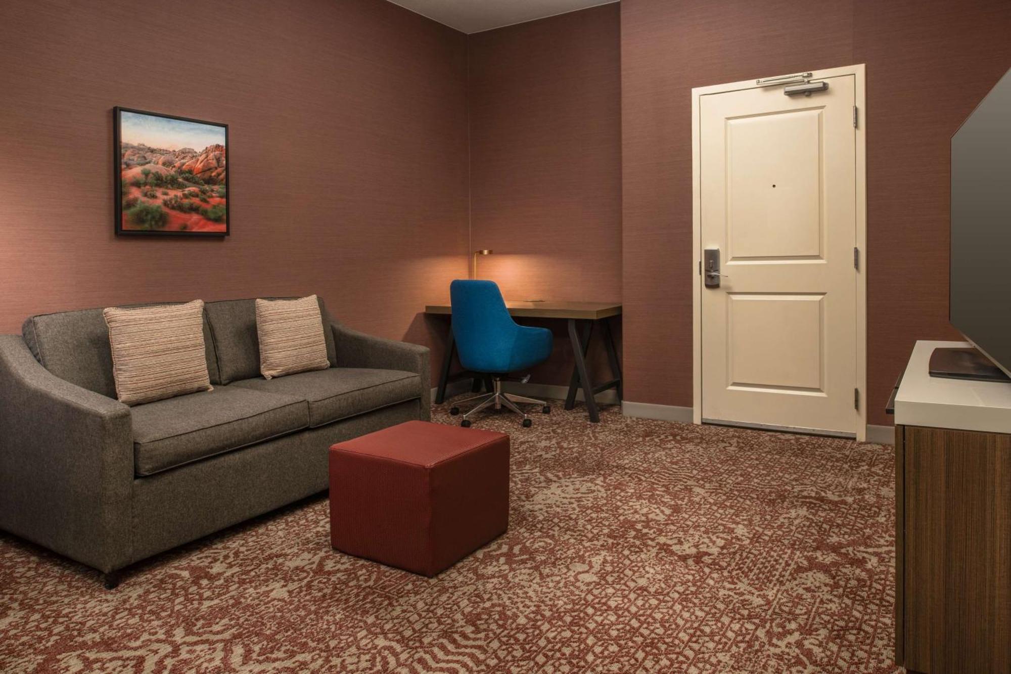 Hilton Garden 3* Fontana